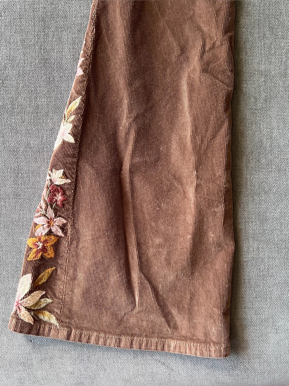 Driftwood Farrah Flare Embroidered Corduroy Jeans 26 x 34 - Picture 13 of 14
